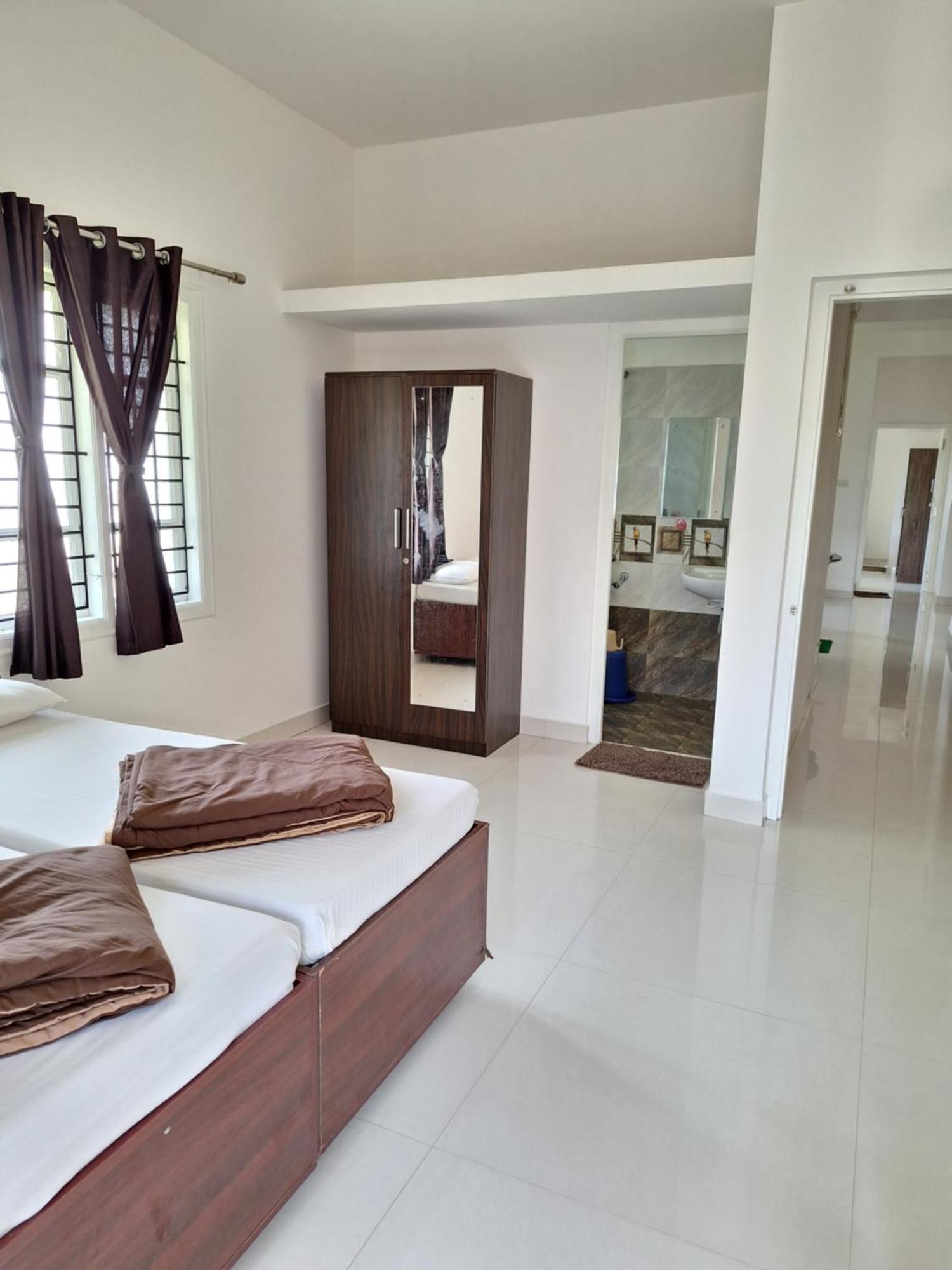 Suvarna Grande Homes Mangalore Quarto foto